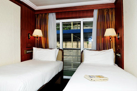 Victorial Express Cruise Cabin Room