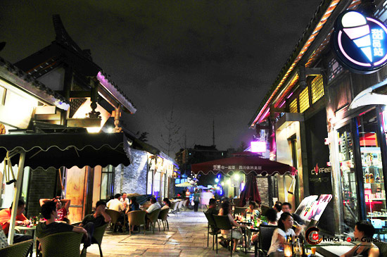 Many bars in the Kuan-zhai Lane 