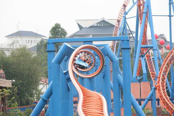 the 10-looped roller coaster
