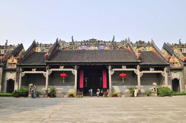 Guangzhou sightseeing tour Chen Clan Academy