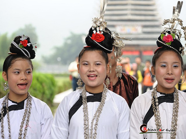 Chejiang Dong Village Girls