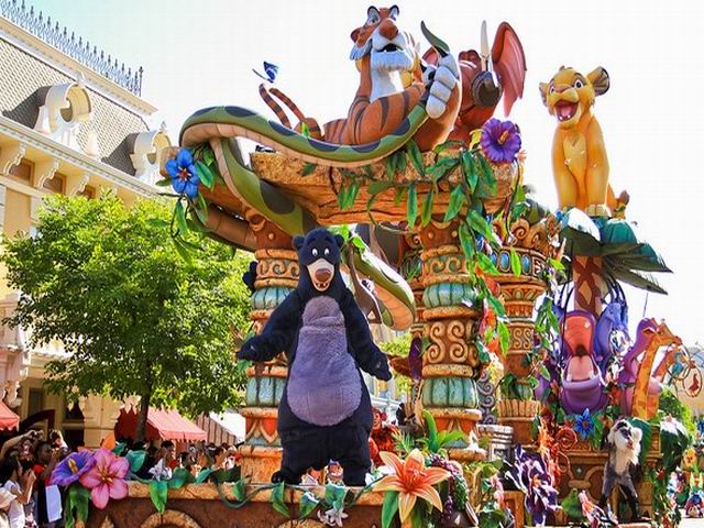Flights of Fantasy Parade