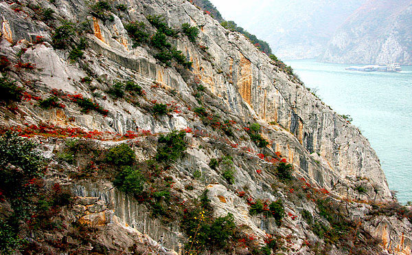 Ancient Plank Road, Yangtze River Cruise