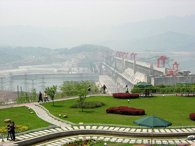 three gorges dam