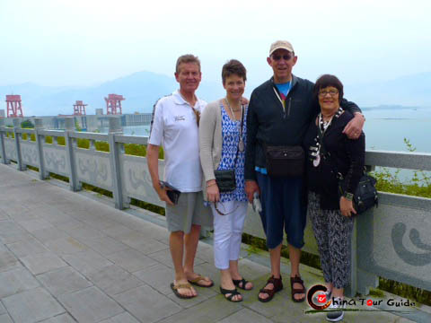 Visitors to Three Gorges Dam