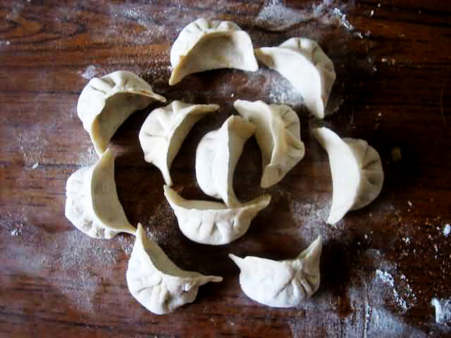 Making Chinese Dumplings(Jiaozi)