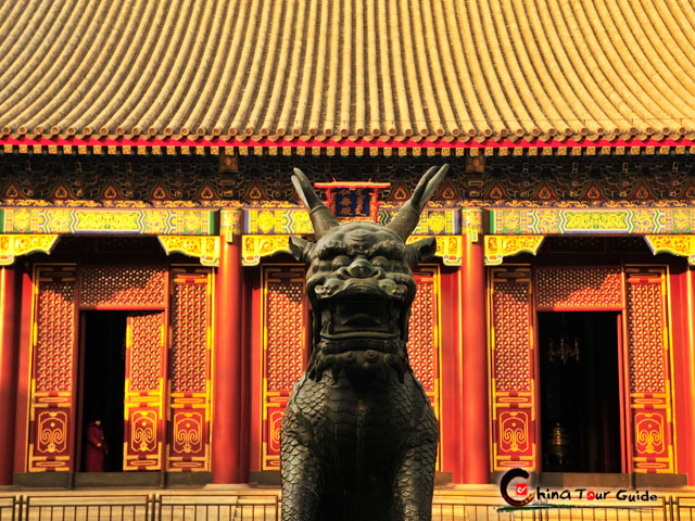 Summer Palace Dragon Statue