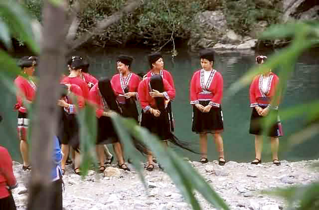 Yao woman's long hair