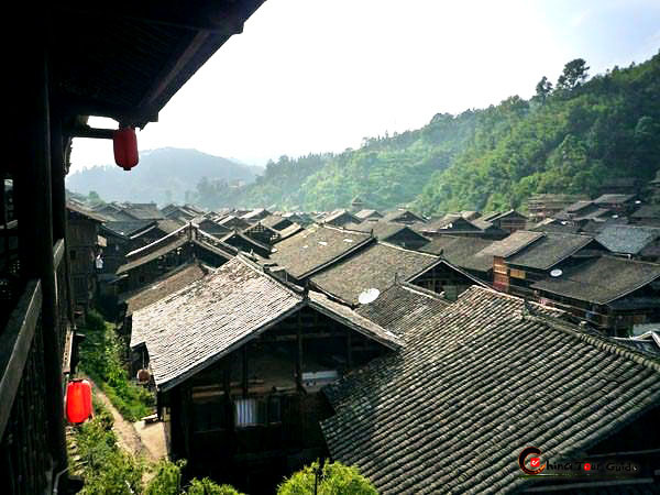 roof of the Dong buildings