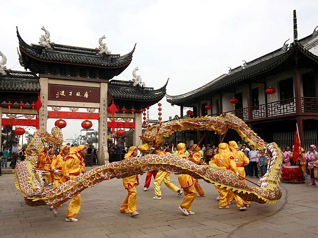 
Traditional Performances