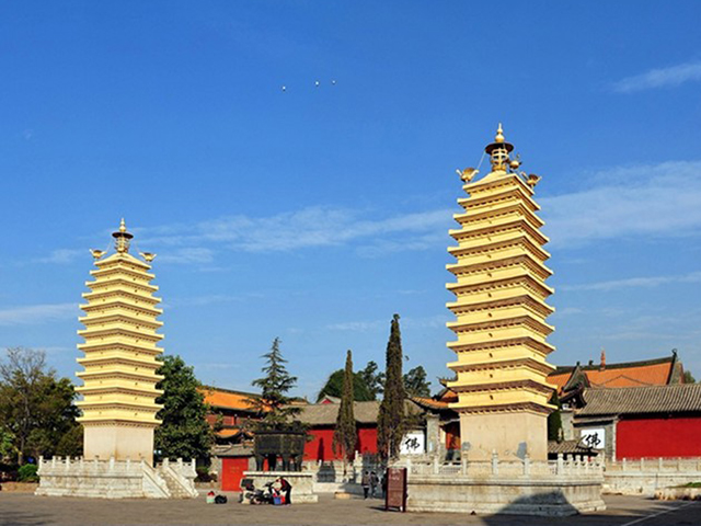 vajra pagoda in guandu old town