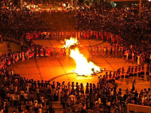 Kunming Minority Groups