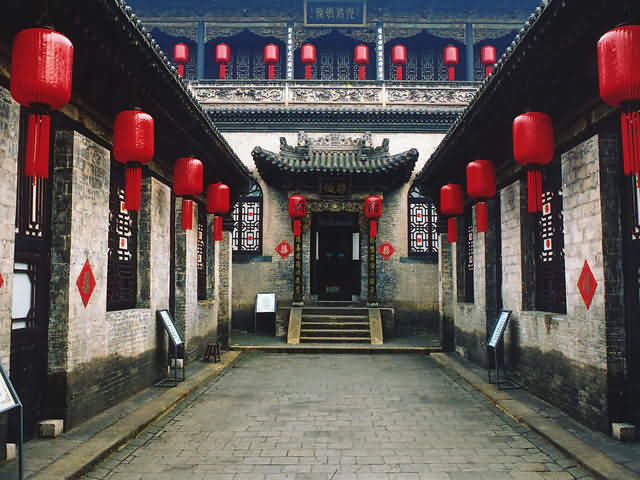 Qiao Family Mansion 