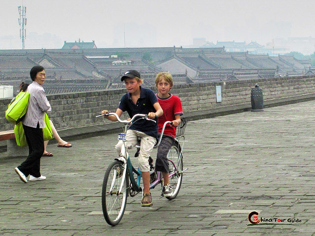 Cycling on City Wall