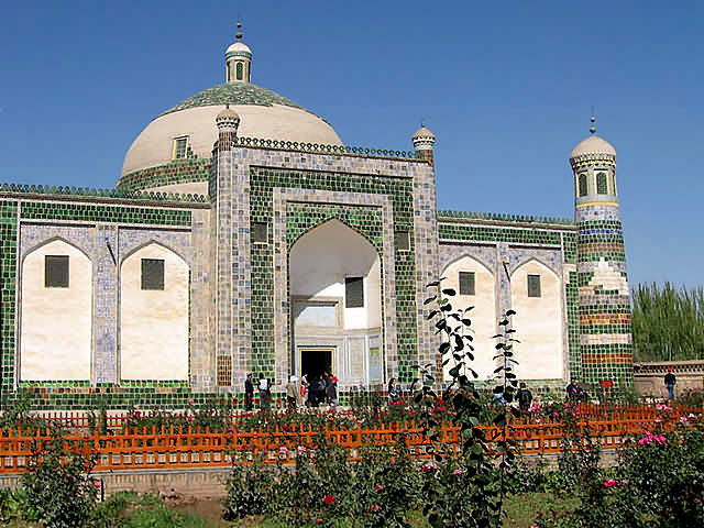 Tomb of Fragrant Concubine (Xiangfei)