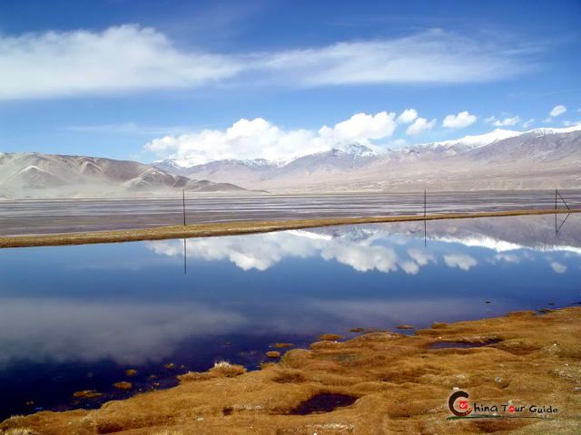 Karakul Lake